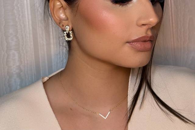 Maïnel mua