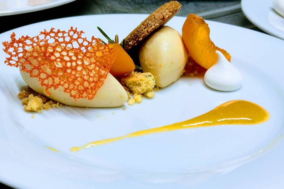 Dessert abricot romarin