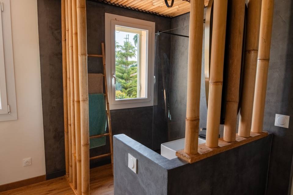 Salle de bains  chambre Bali