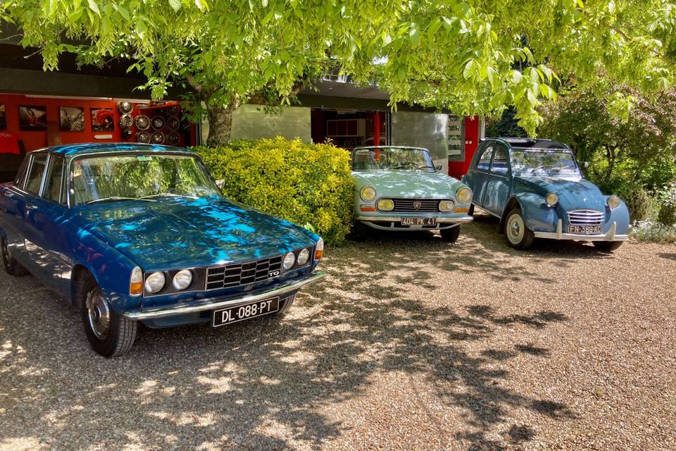 Rover P6 et 404 cabriolet