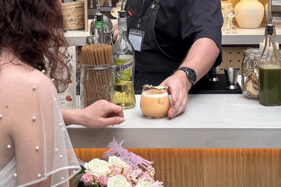Votre barman Bar'OOF en événement
