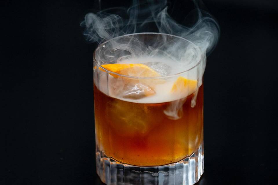 Old fashioned fumé — mixologie