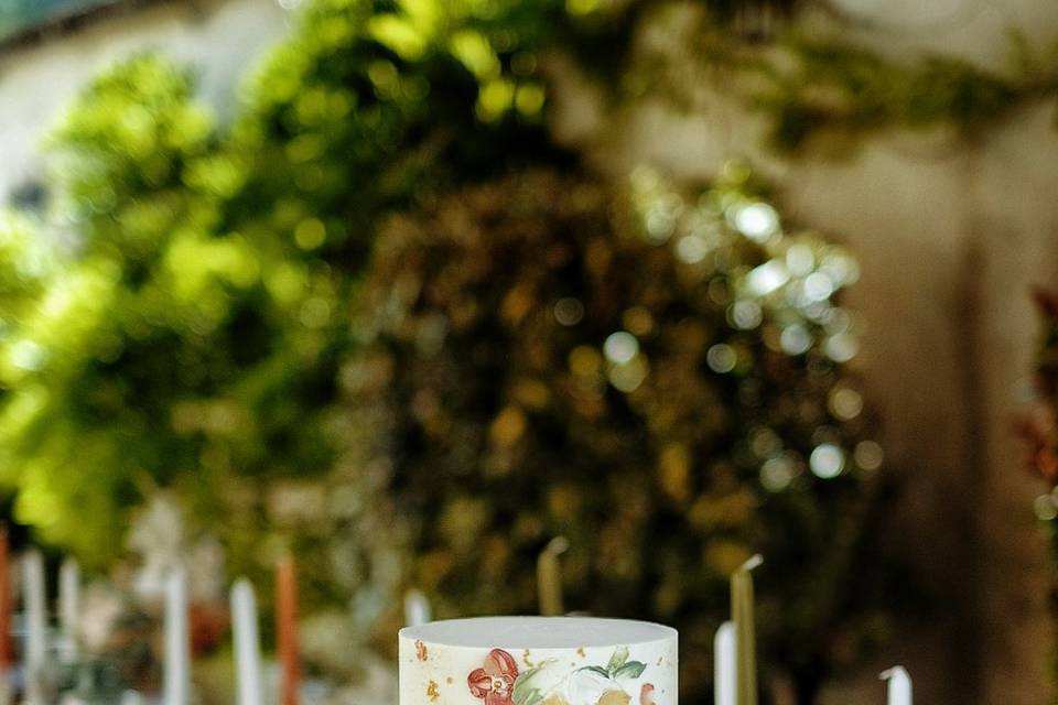 Wedding cake fleurs peintes