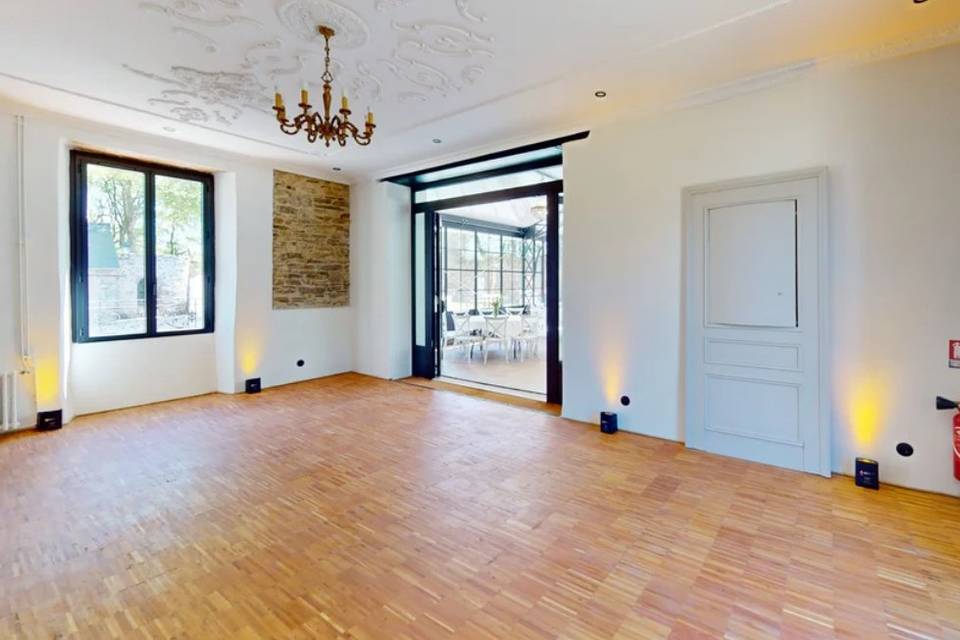 Salon