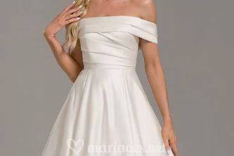 Robe satin, col bustier