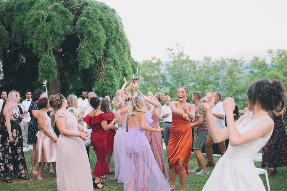 Lancée du bouquet en action