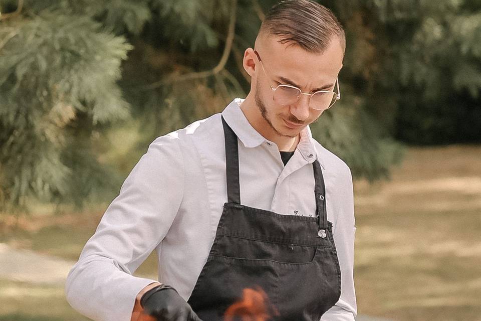 chef_cuisson_exterieure_feu