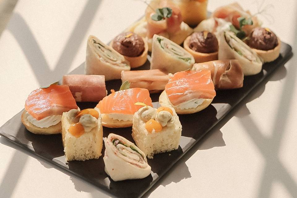 plateau_canapes_varies