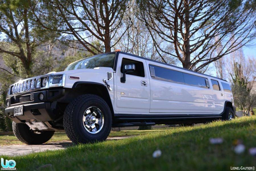 Hummer h2 limousine