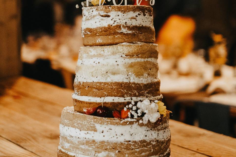 Le Naked Cake