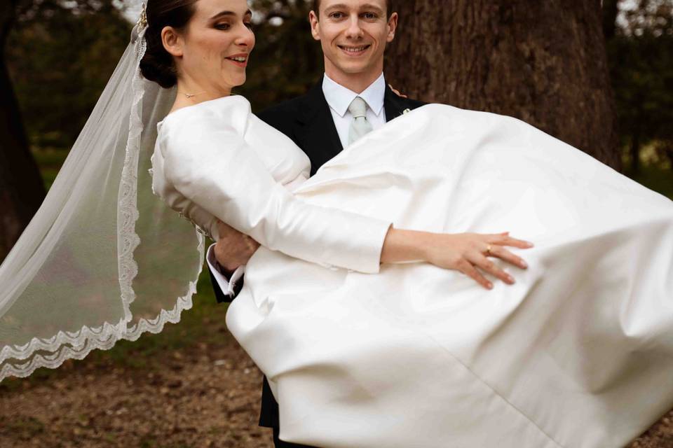 Photo de couple porté