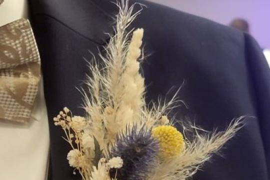 Boutonnière fleurs séchées