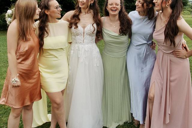 Les demoiselles d'honneur