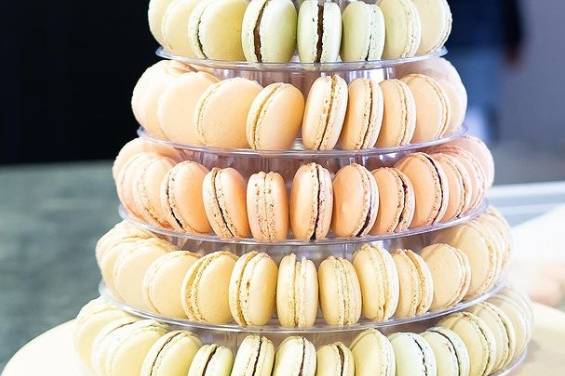 Pièce montée de macarons