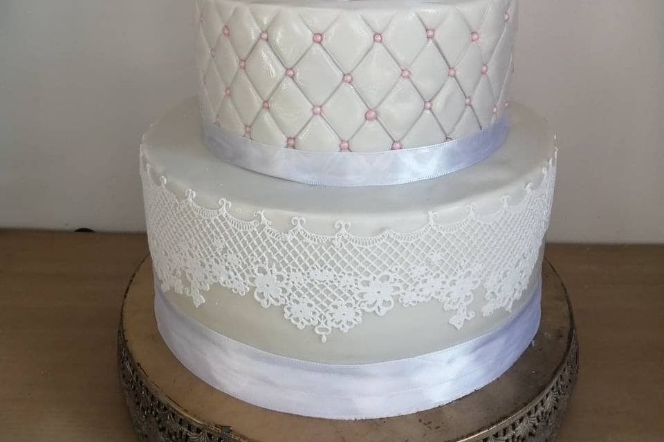 Wedding cake glam chic
