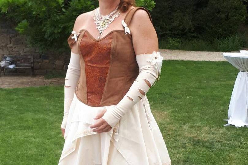 Robe de mariée steampunk