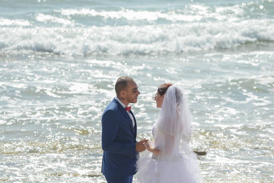 Mariés a la plage