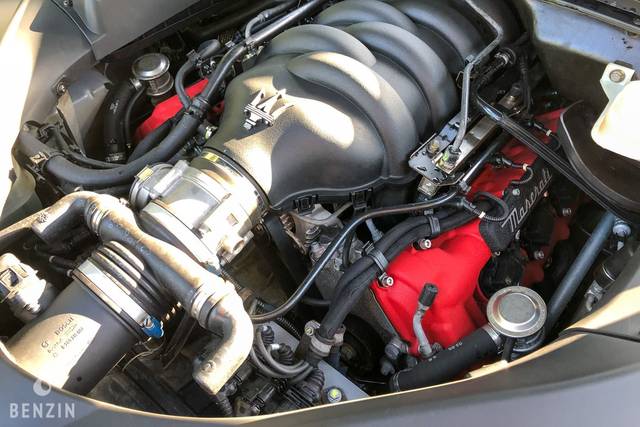 V8 4.2L Maserati/Ferrari
