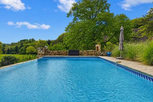 Domaine de Montin - piscine