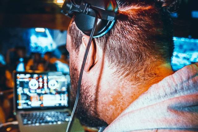 Light Night DJ