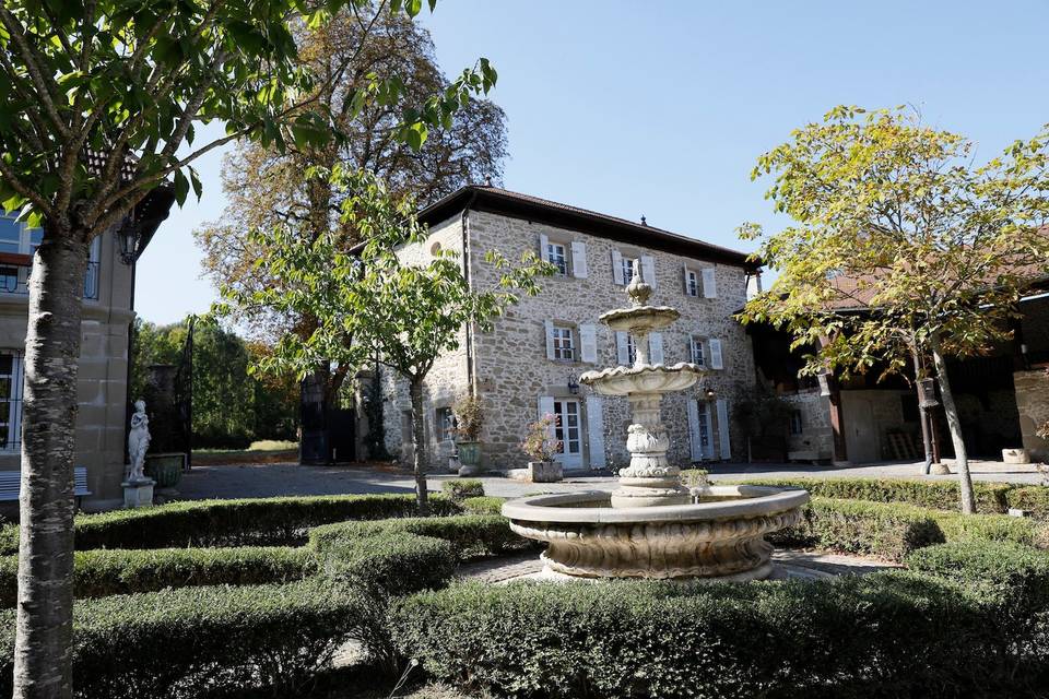 La fontaine cour intérieure