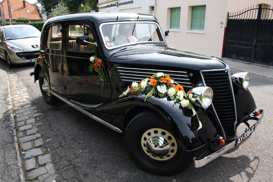 Décoration voiture ancienne