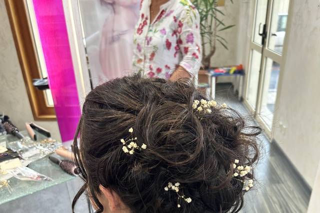 Chignon volumineux bouclés