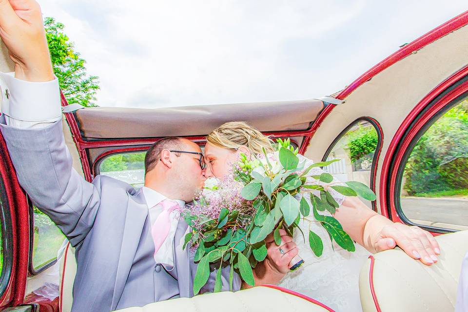 Baiser dans la voiture