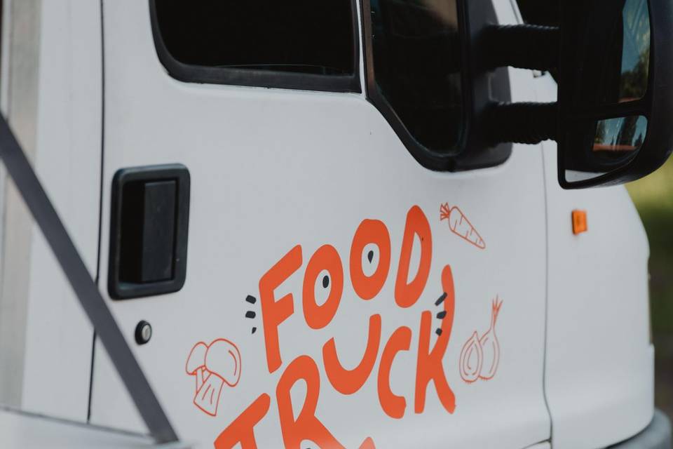 detail_graphisme_food_truck_blanc