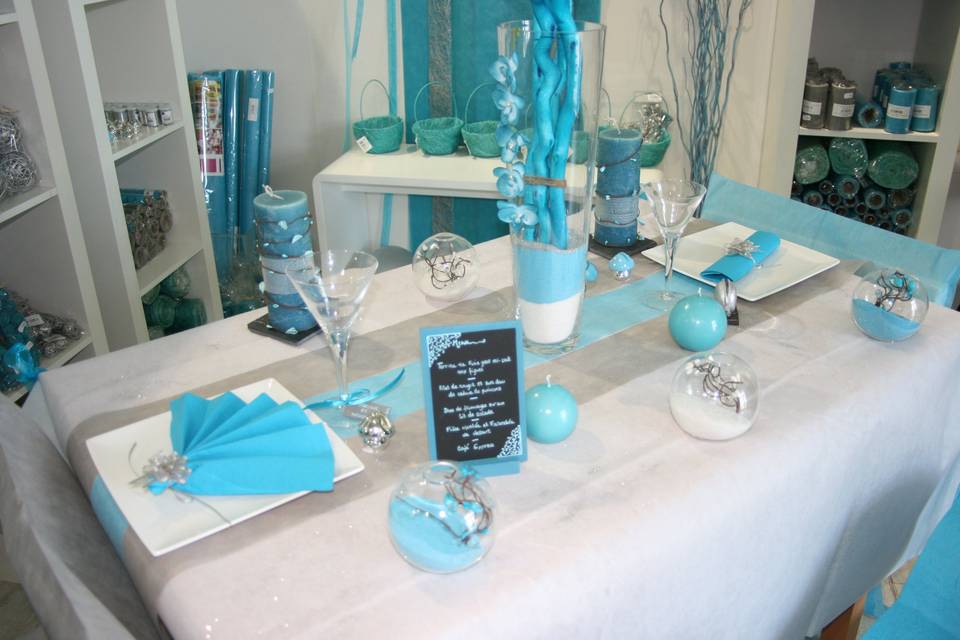 Déco table mariage bleue