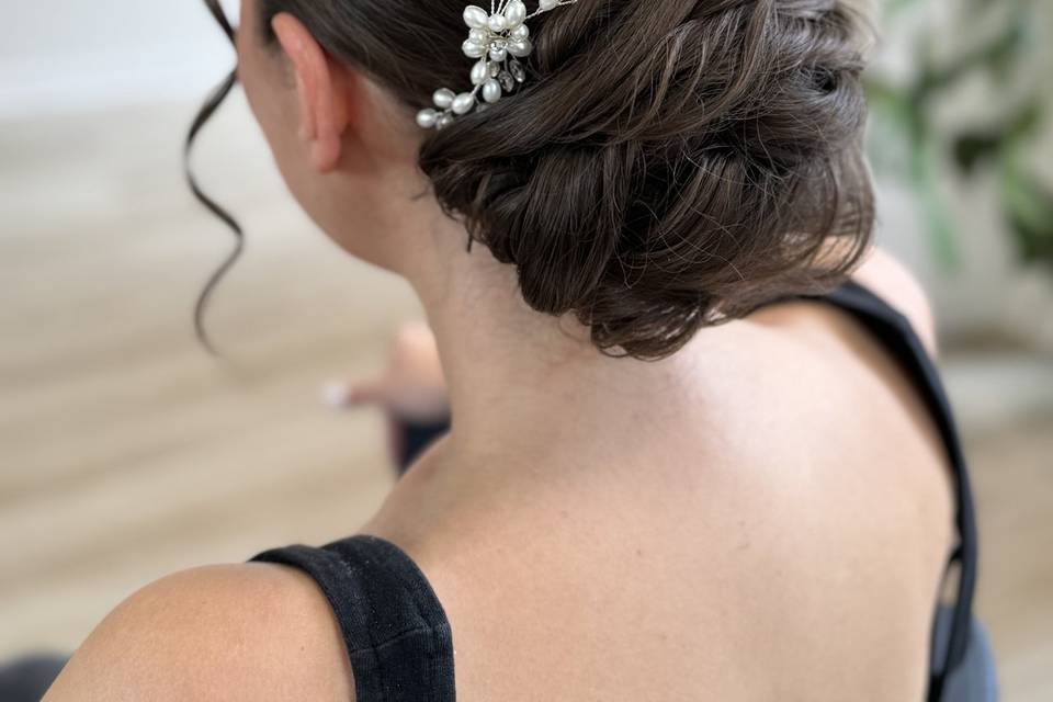 Chignon sur cheveux tressés fi