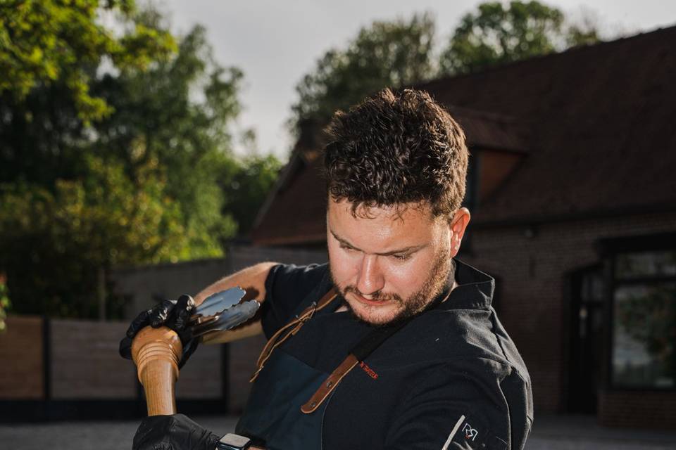 Chef en préparation, vue rapprochée