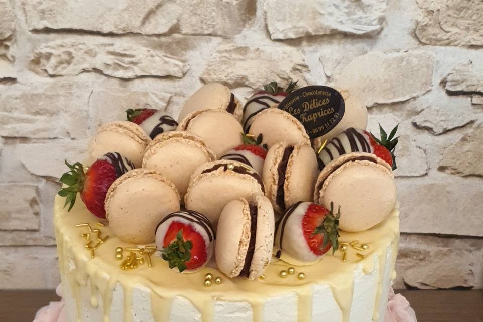 Pièce montée avec macarons