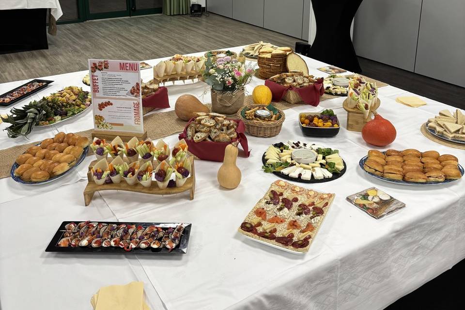 Petit buffet principal