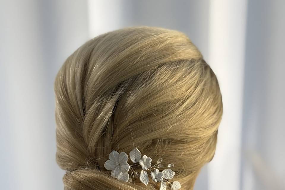 Chignon bas déstructuré