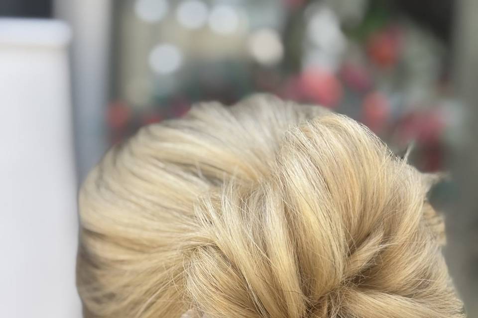 Chignon coiffé décoiffé