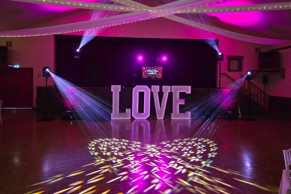 Love éclairé