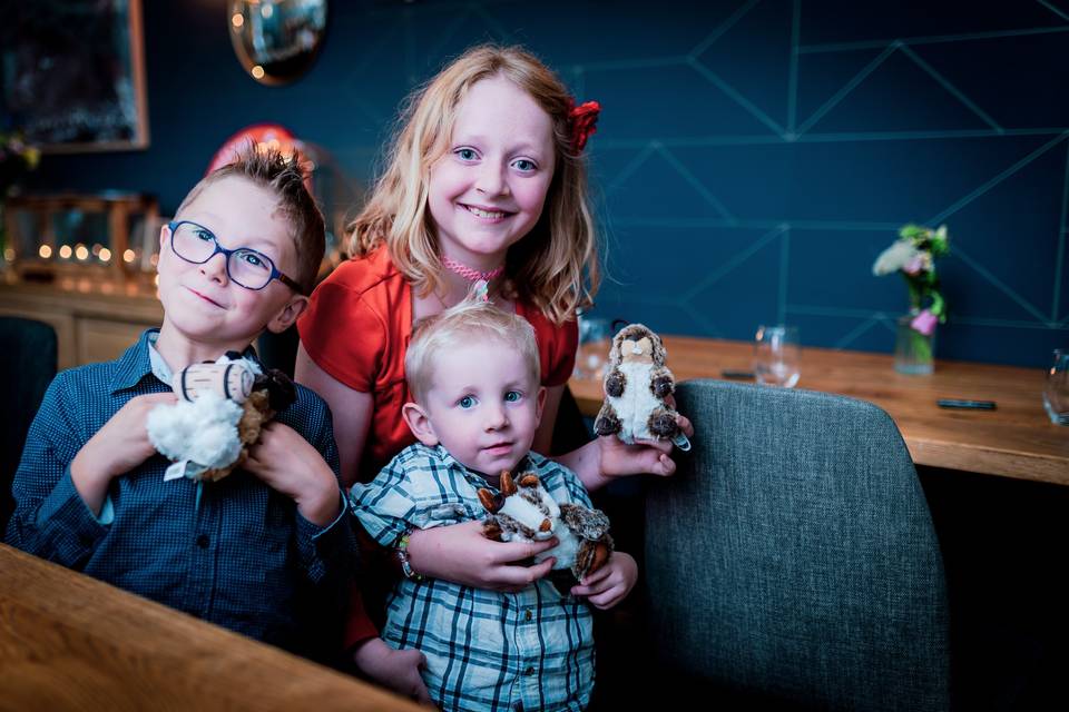 Les enfants et leur cadeau
