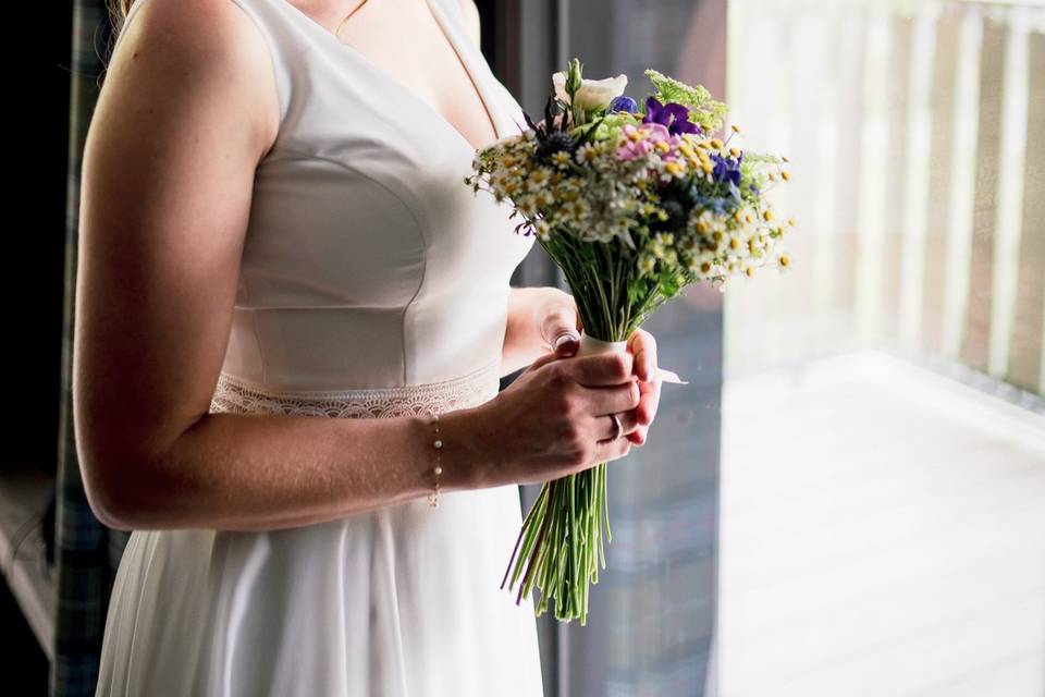La mariée et son bouquet