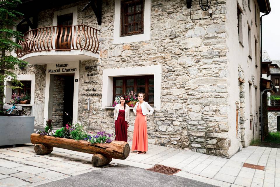 Devant la mairie Val d'Isère