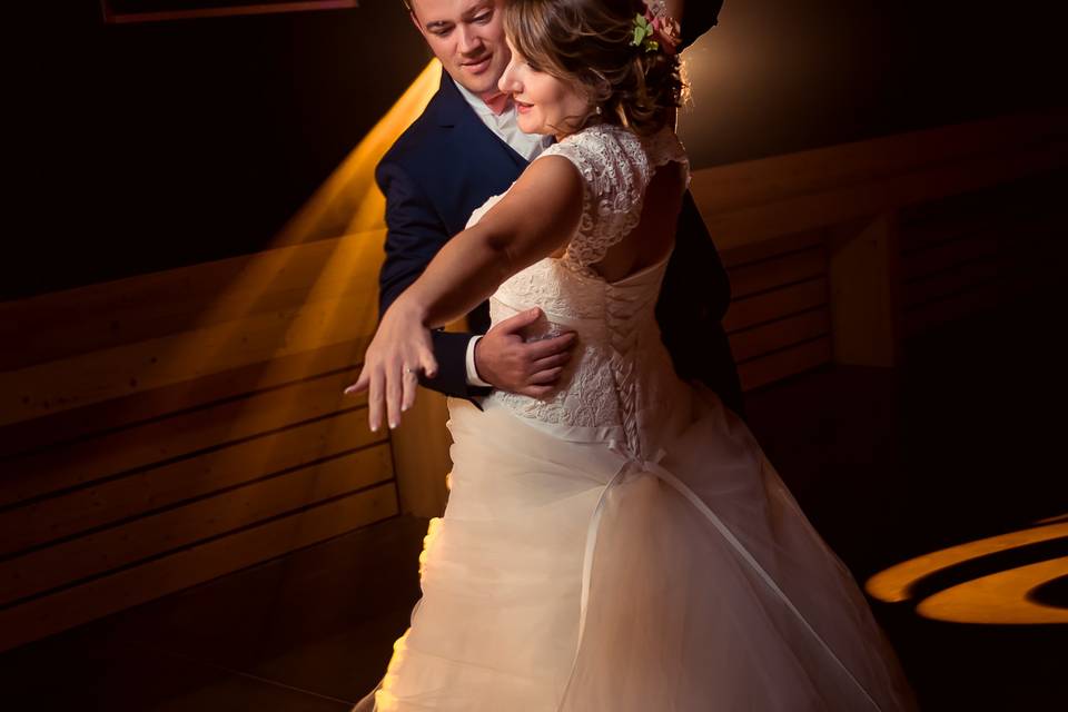 AE First Dance