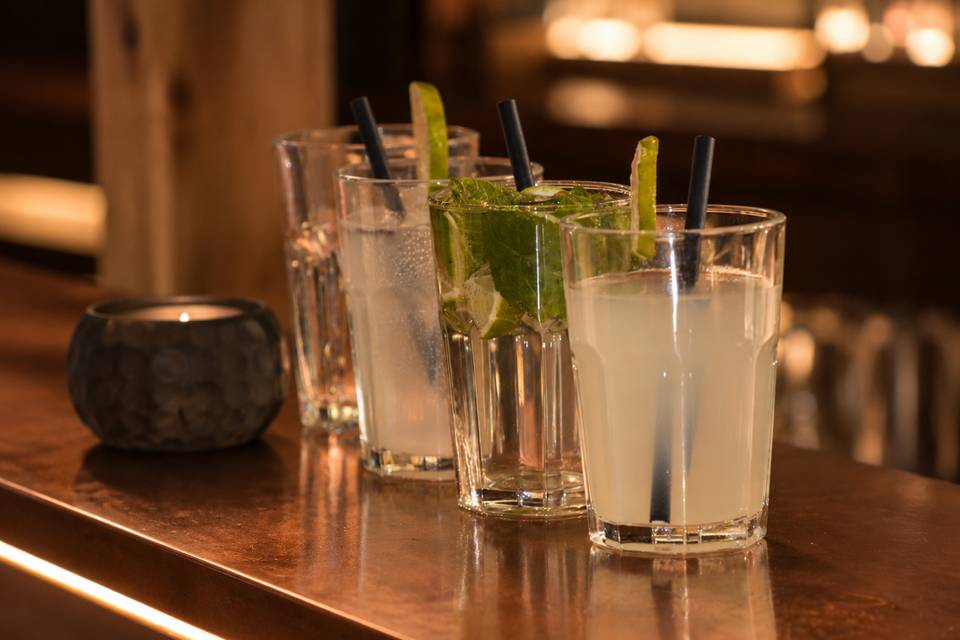 Cocktail & Mocktail