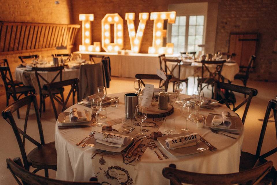 Lettres lumineuses en bois