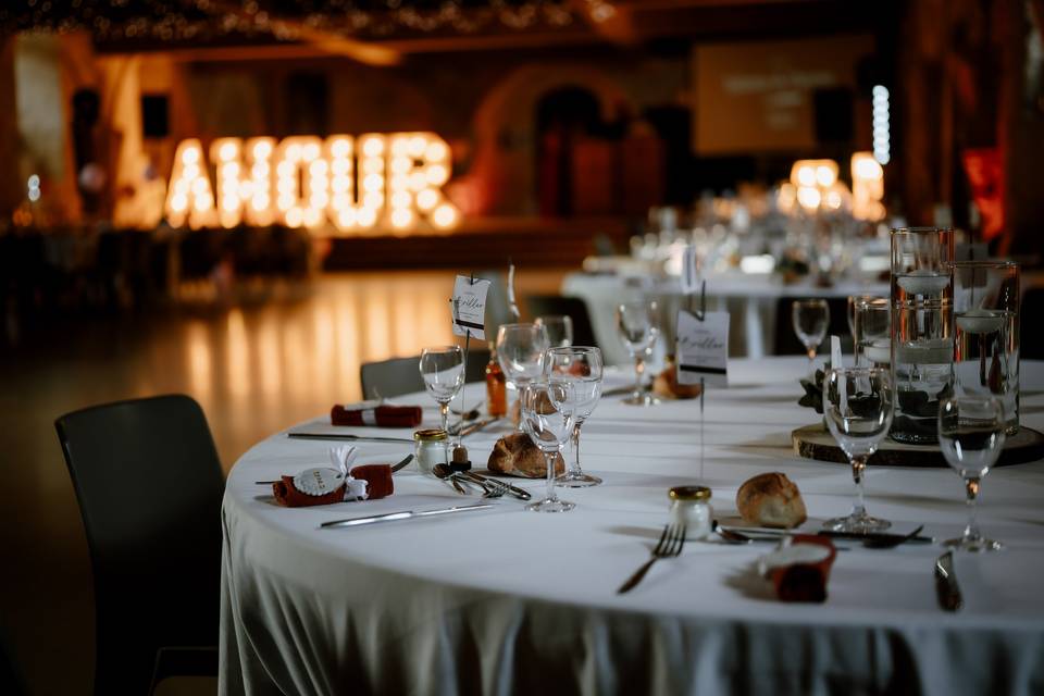 Lettres lumineuses en bois