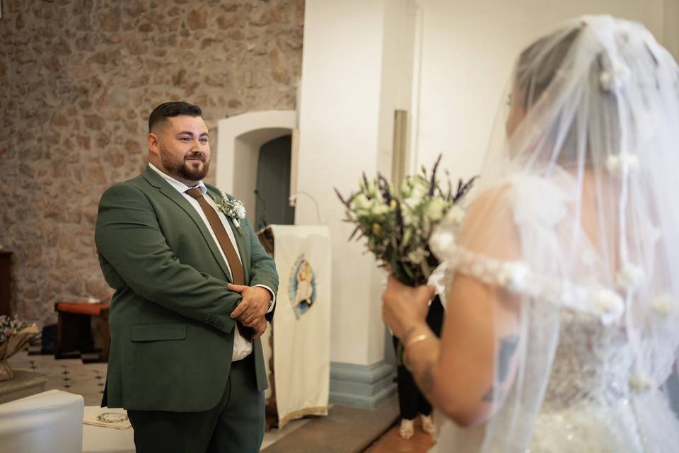 Arrivée de la Mariée église