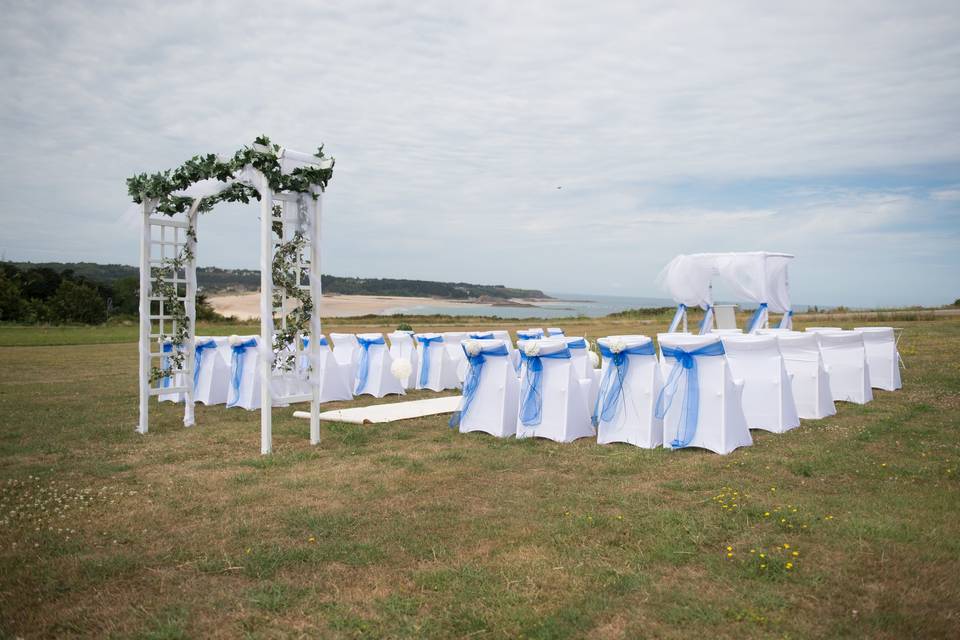 Cérémonie bord de mer