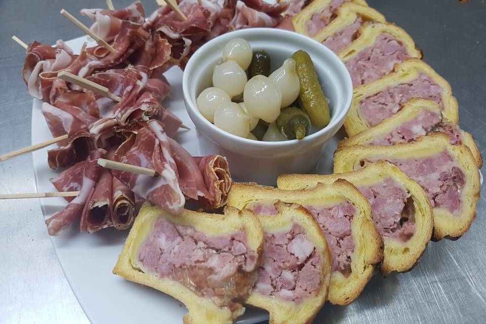 Brochette de charcuterie