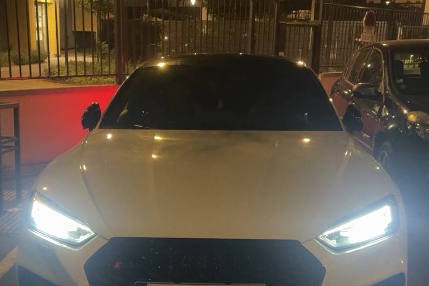 L'Audi RS5 sous les lumières