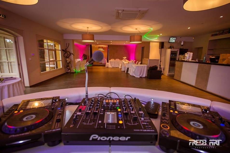 Piste de dance et DJ