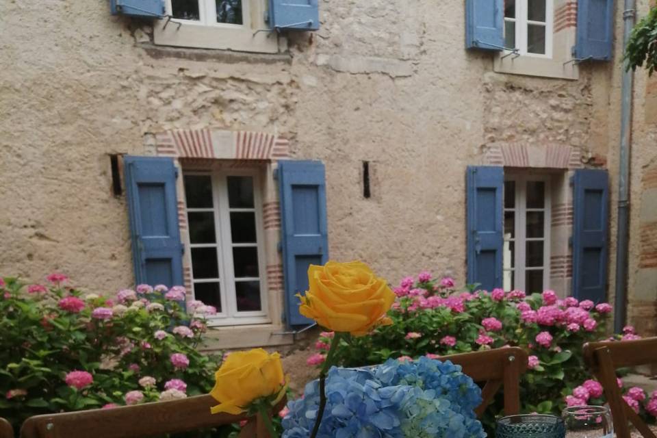 La Cour ombragée